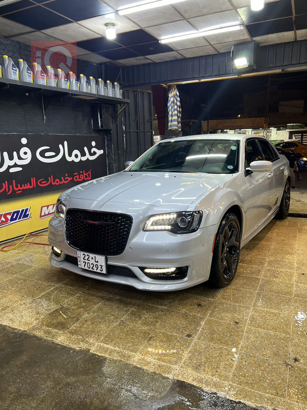 کرایسلەر 300